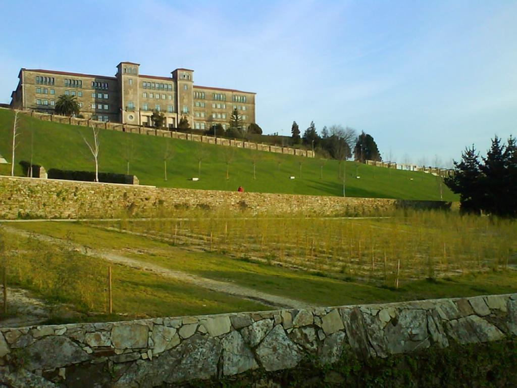 Vm Apartamentos Turisticos Santiago de Compostela Luaran gambar
